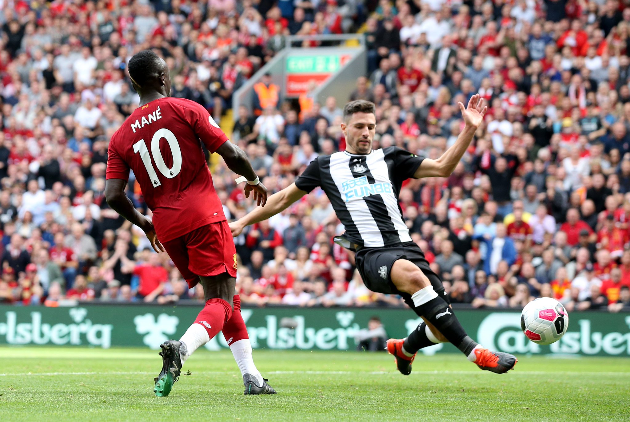 个热爱足球 个热爱足球